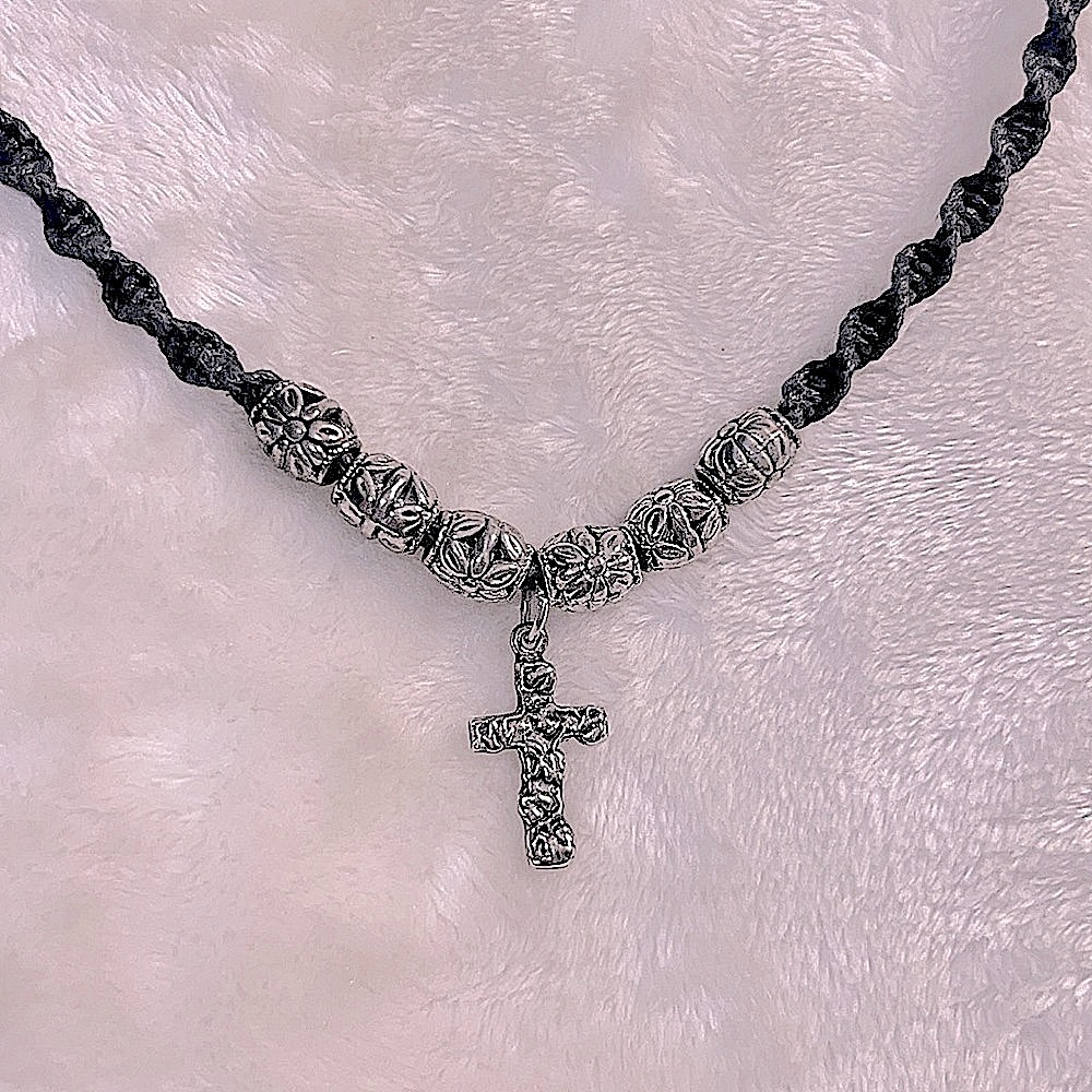 🖤 16” BLACK MACRAME, SILVER CROSS & SILVER FLORAL BEADS TOGGLE CLOSURE NECKLACE - Picture 6 of 7